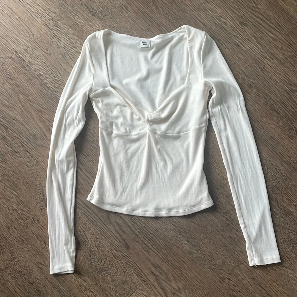 Sunday Best White long sleeve - Picture 3 of 4